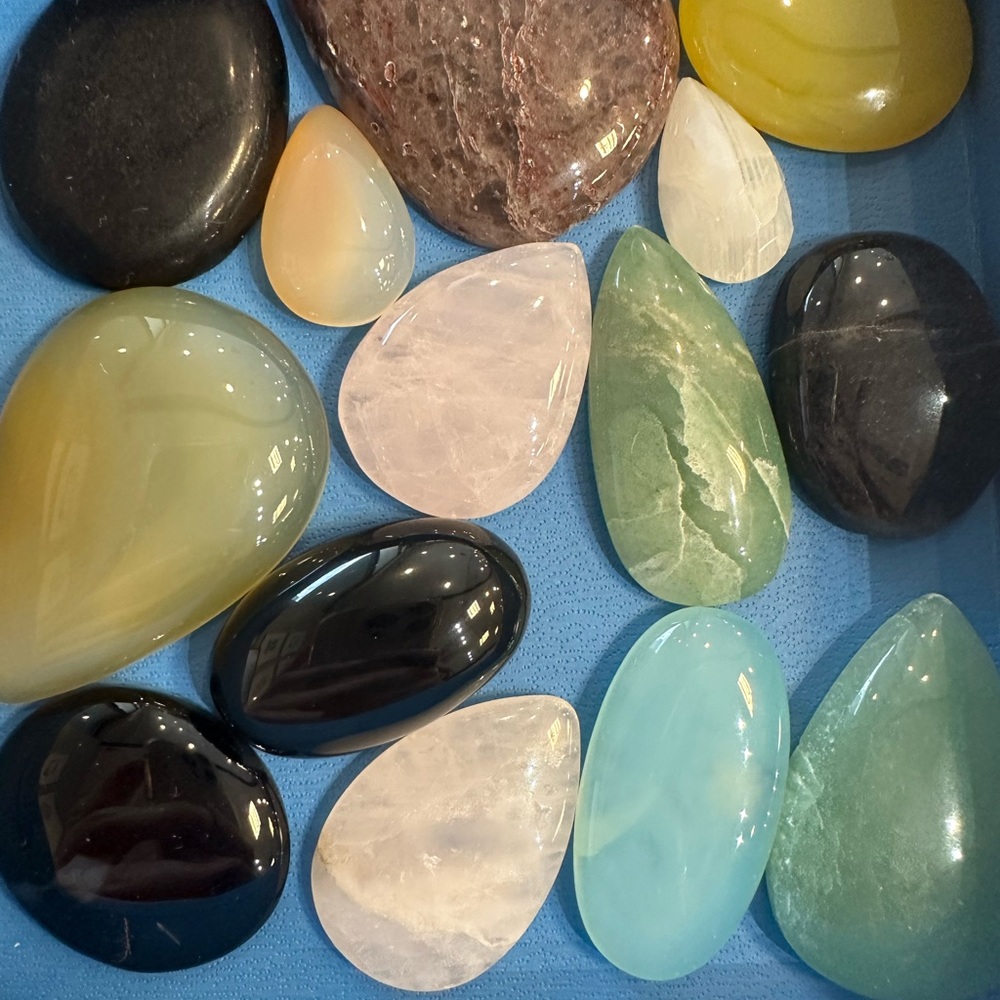 Multiple gemstone/crystal selection - Picture 4 of 7